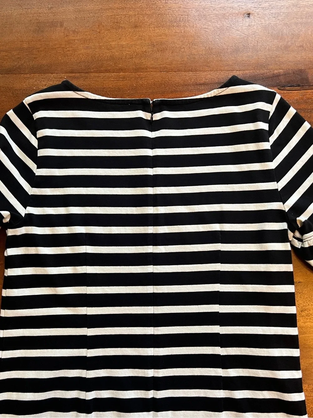 J.CREW Women’s Black/White Striped Knit Shift Dress Ruffle Bell Sleeves Zip M